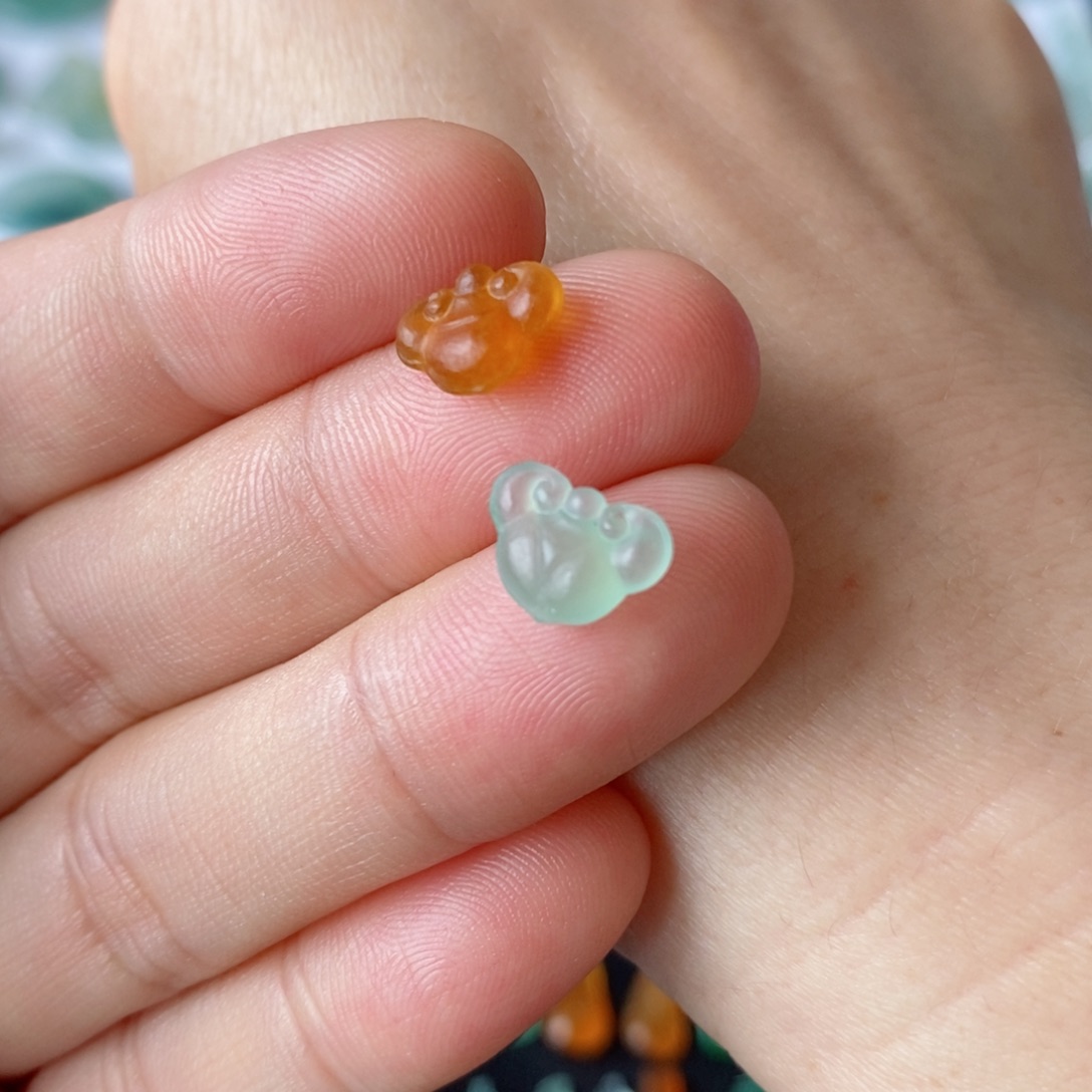 定制翡翠未镶嵌如意锁