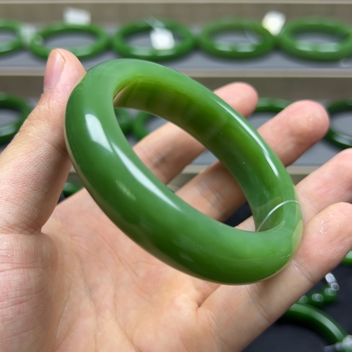 和田玉（碧玉）手镯未镶嵌a*柒