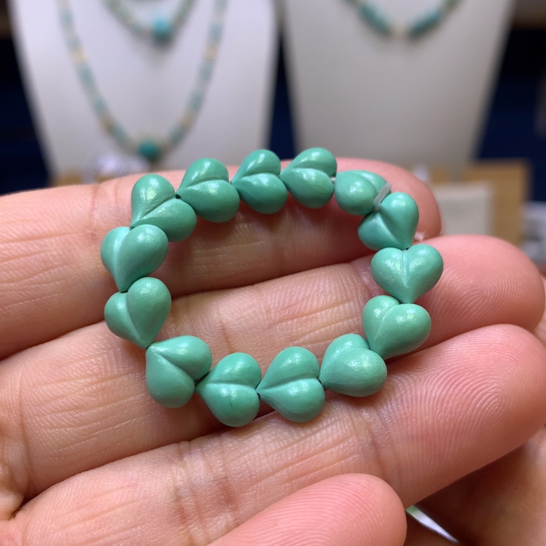 绿松石未镶嵌屁桃半成品