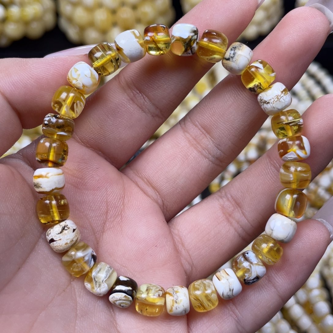 蜜蜡未镶嵌珠宝奇石7.6m