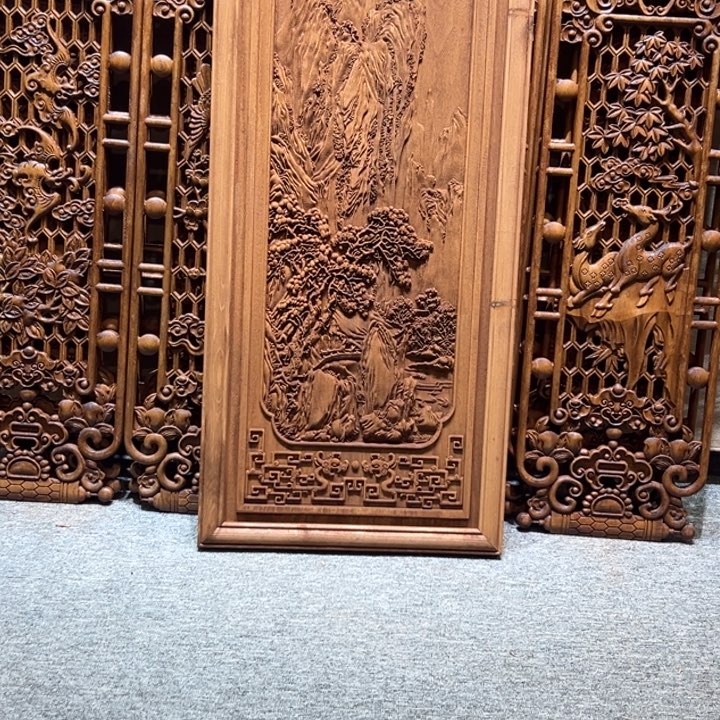 莉***4香樟木实木雕刻工艺