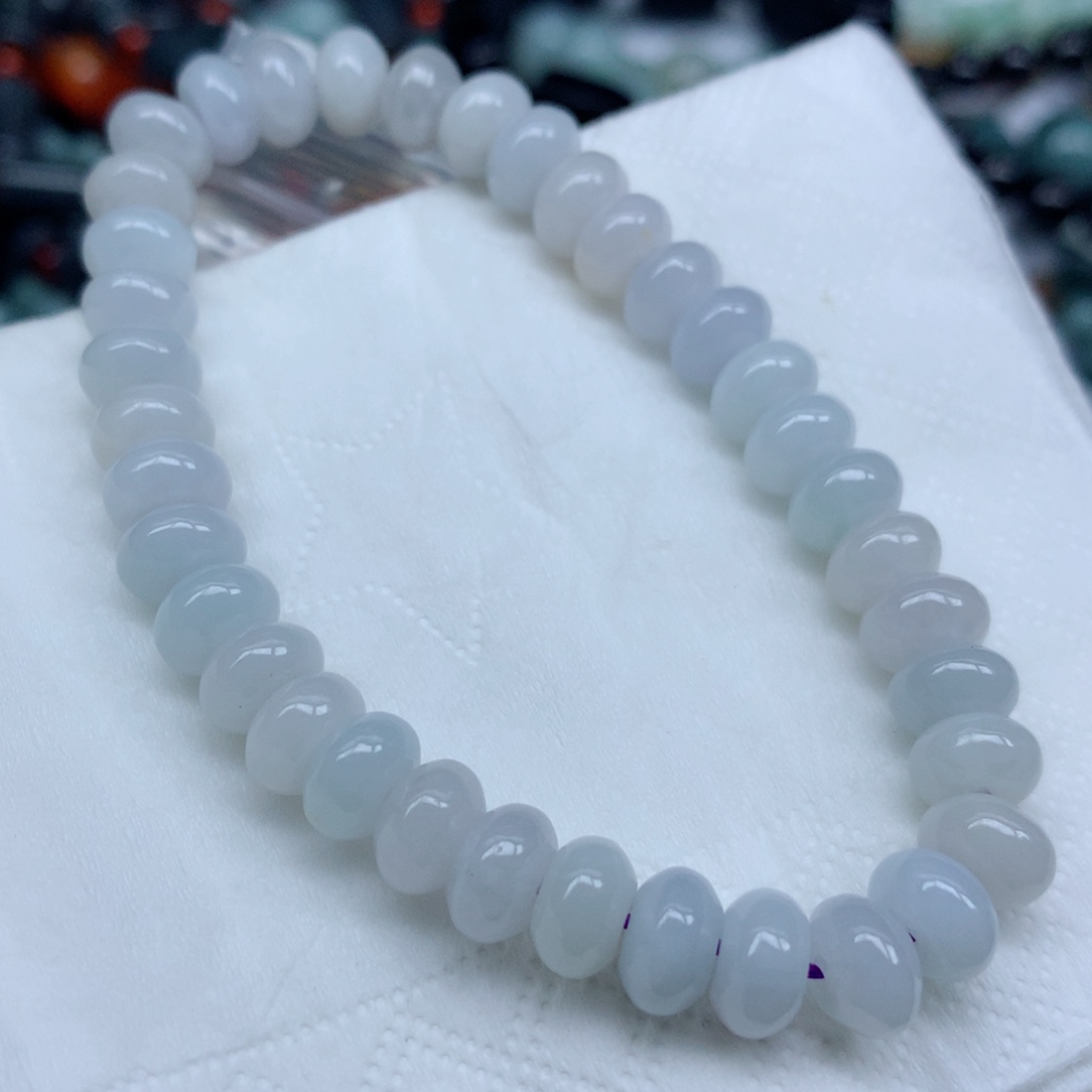 翡翠未镶嵌颈饰珠子