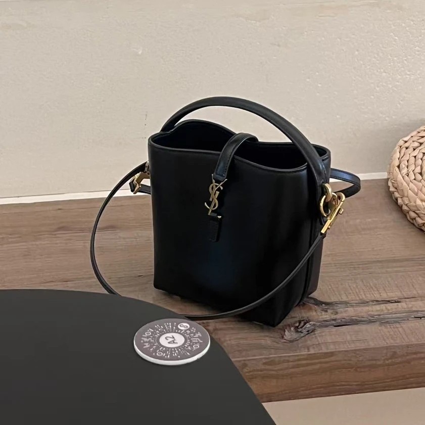 99新 YSL/圣罗兰 le37水桶mini黑金/优品
