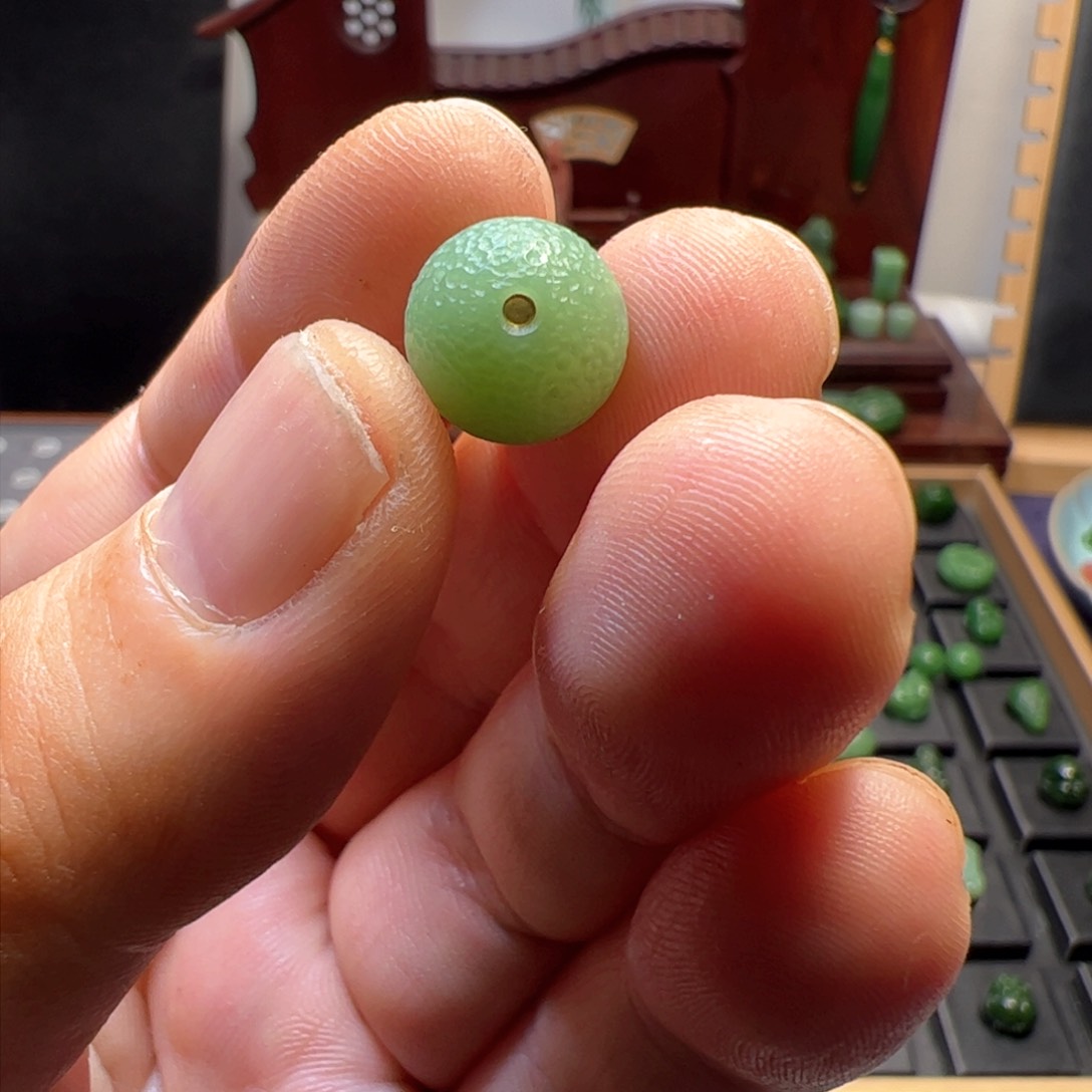 和田玉颈饰未镶嵌毕*