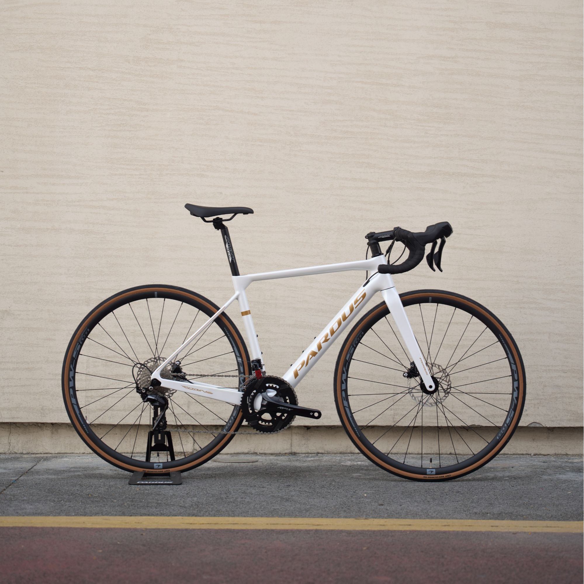 PARDUS瑞豹ROBIN SPORT DISC-RS505 油碟公路自行车2023