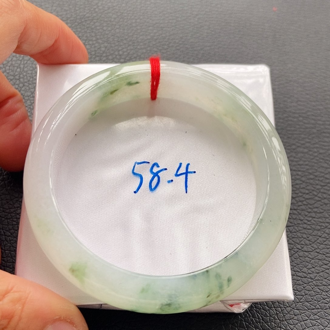 翡翠手镯未镶嵌17冰胶飘花17