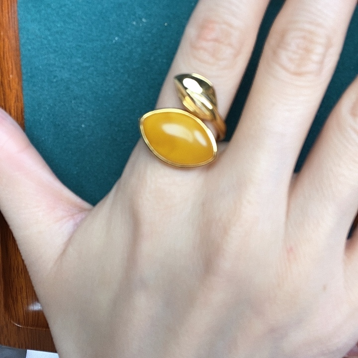 蜜蜡戒指银S925镶嵌戒指