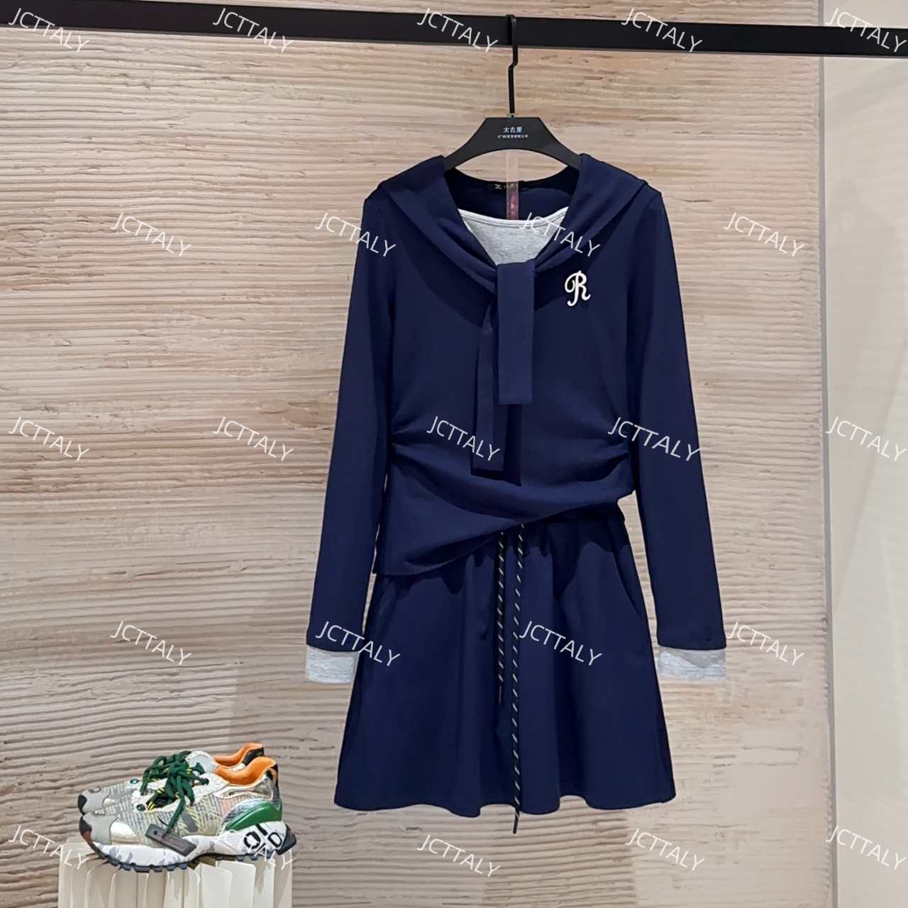 【宠粉价】秋冬新款洋气设计师款高级感拼接长袖套装TZ-405