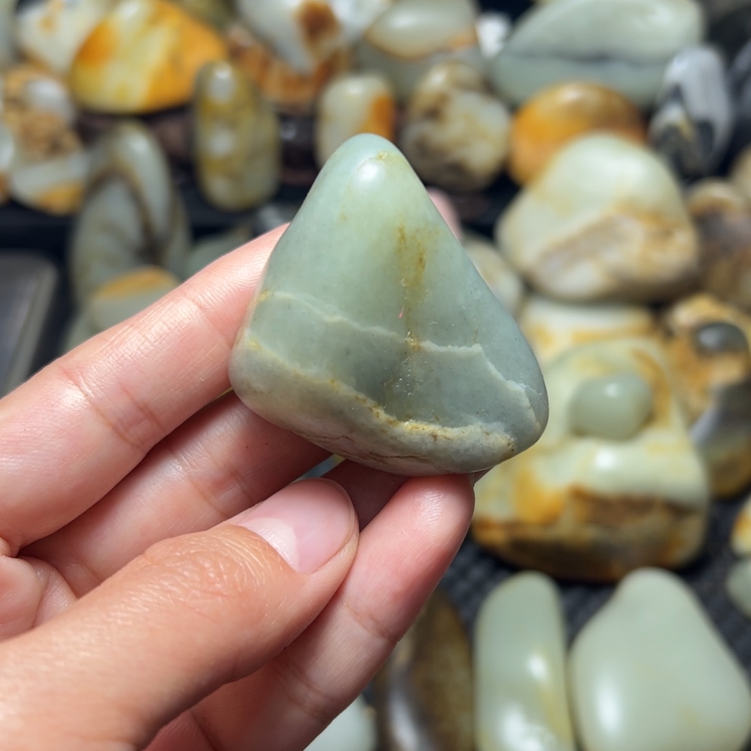 和田玉（青玉）B72未镶嵌