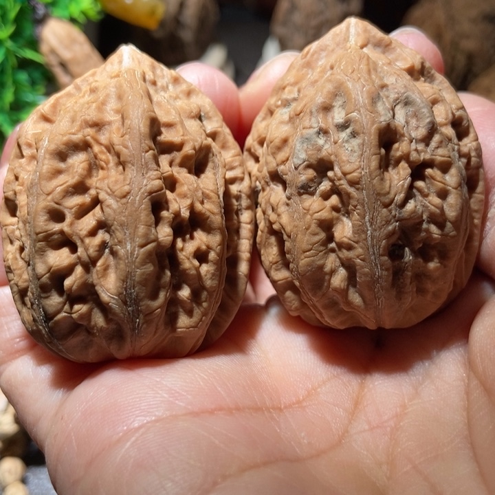 把件文玩核桃东北楸子小雪247瑕疵