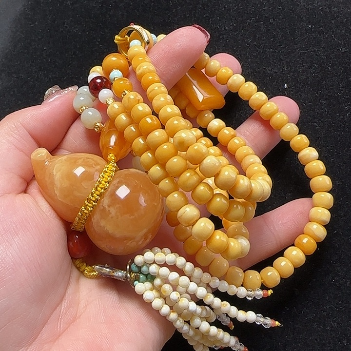 蜜蜡珠宝奇石未镶嵌