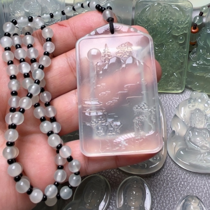 坤***旅岫玉未镶嵌吊坠(赠链)