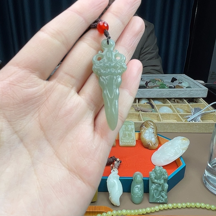 和田玉吊坠(不含链)未镶嵌