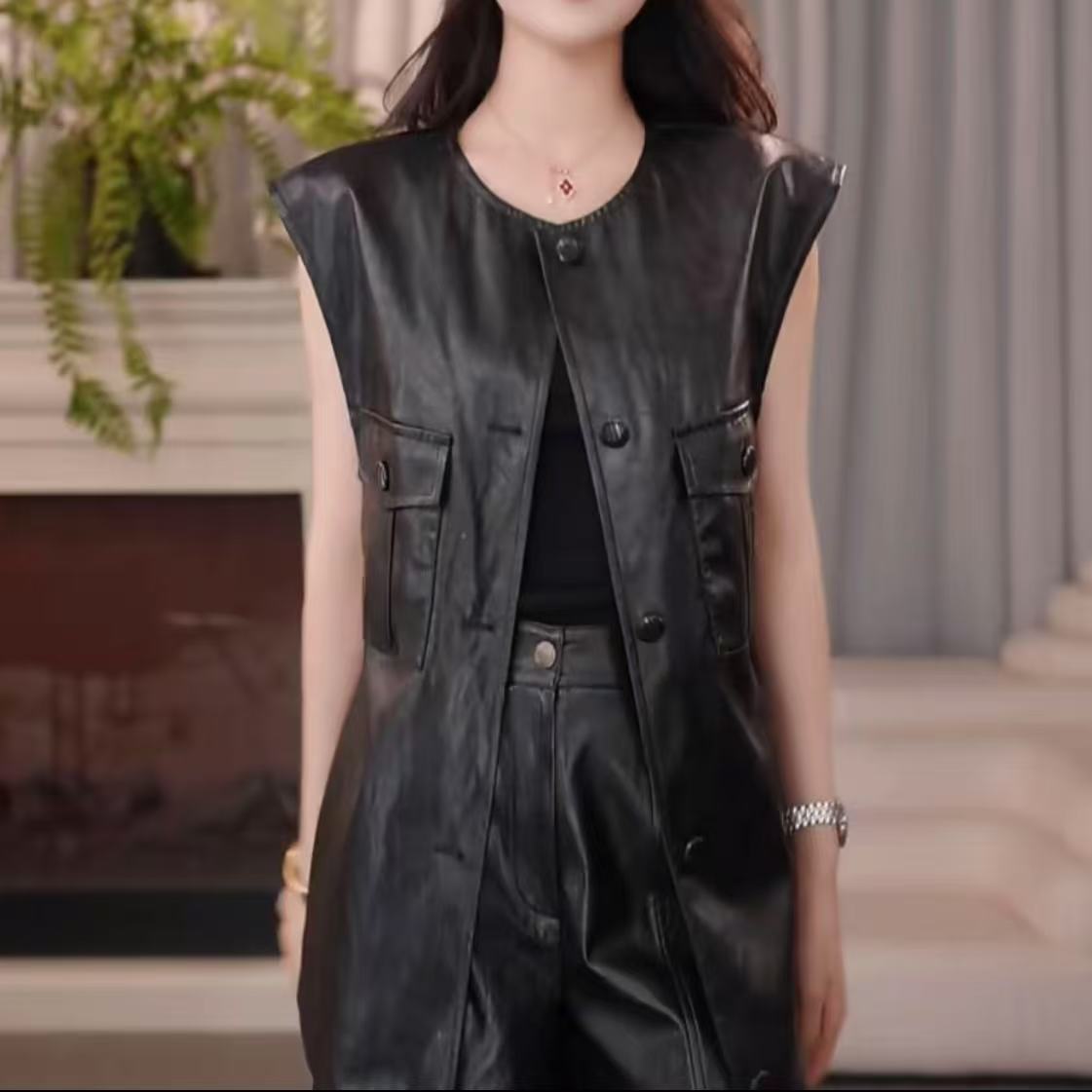 AMASS/阿玛施新款百搭高级质感皮衣马甲540032