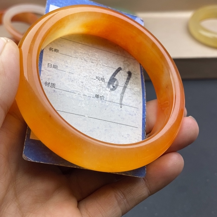 石英质玉未镶嵌手镯