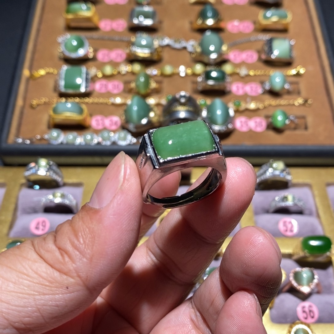 和田玉（碧玉）戒指未镶嵌