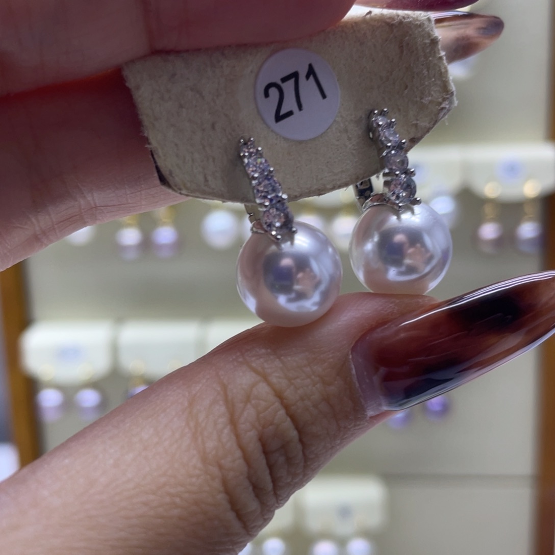 淡水珍珠耳饰未镶嵌