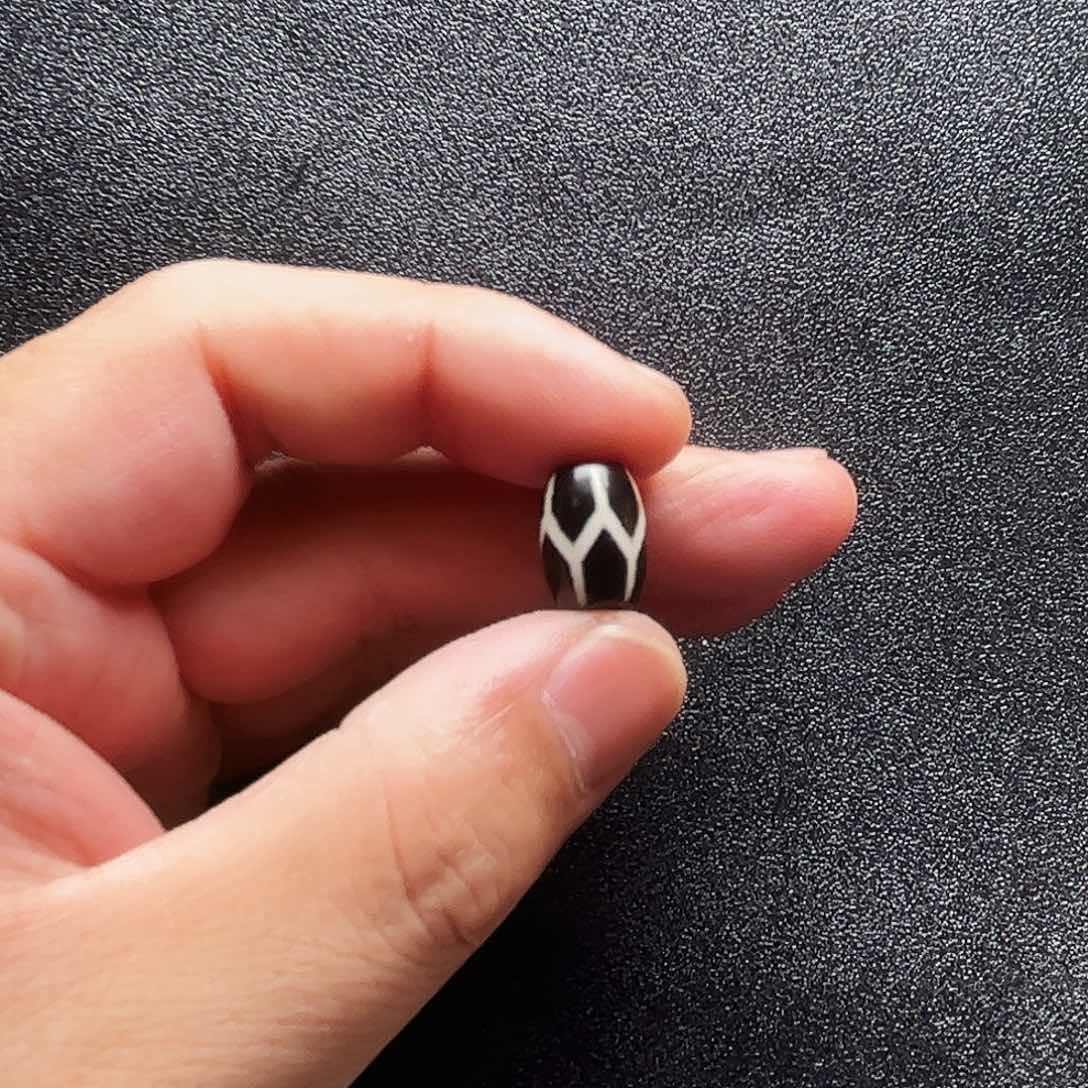 玛瑙/玉髓颈饰未镶嵌༈