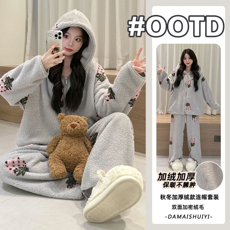 冬季半边绒草莓睡衣女连帽保暖加绒加厚柔软舒适家居服外穿