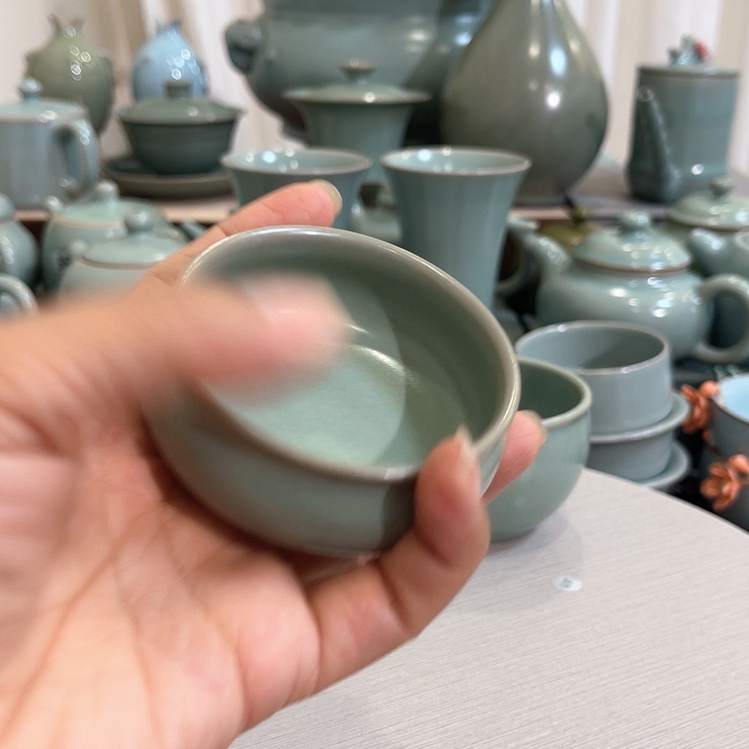 陈***玉杯子仿古的风格也可以搭配在这里