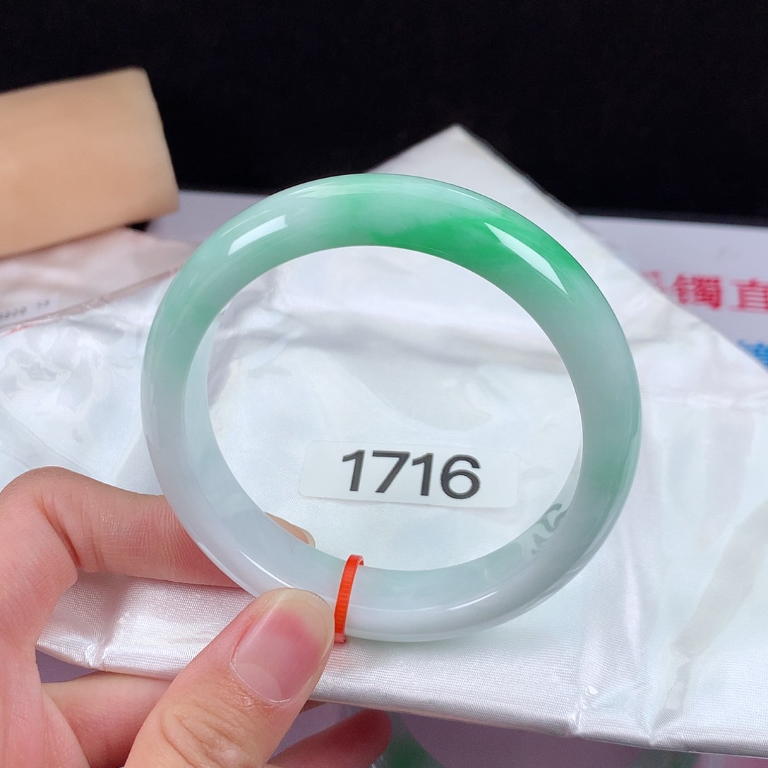 【闪购商品】翡翠手镯未镶嵌E****）57圈口