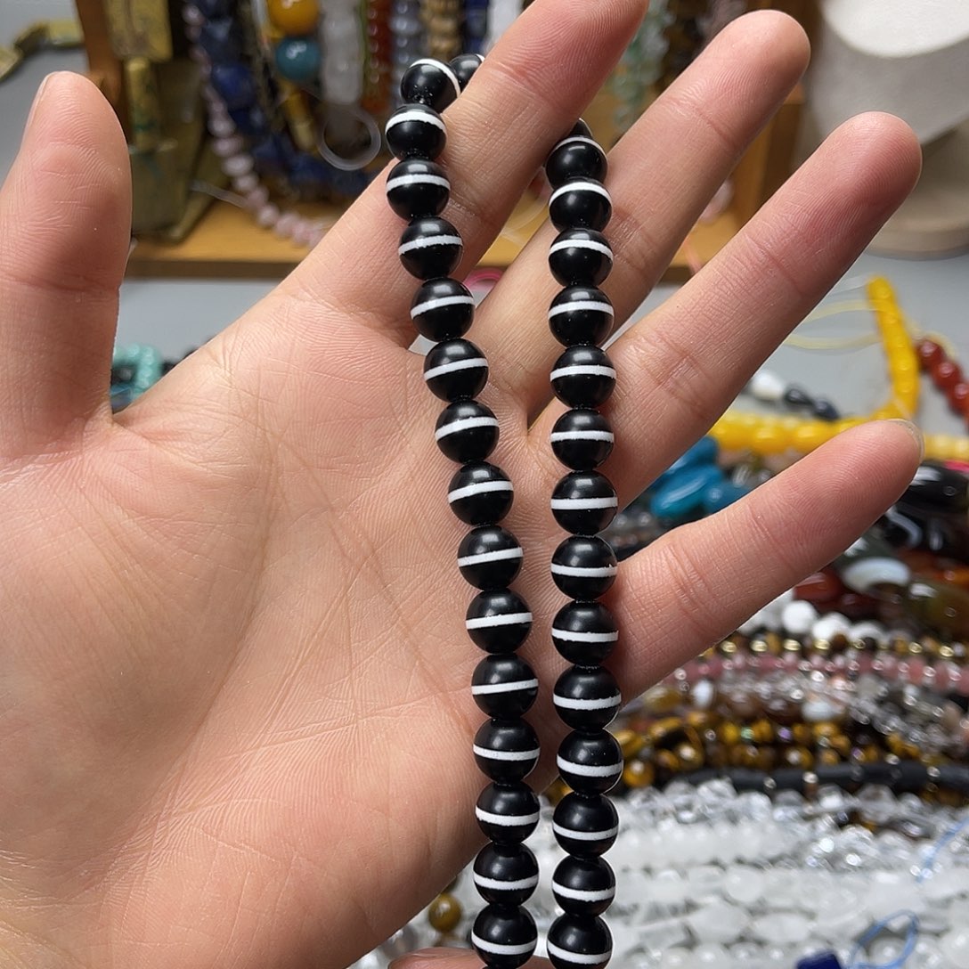 玛瑙/玉髓未镶嵌珠宝半成品卡10黑玛一线圆珠一条