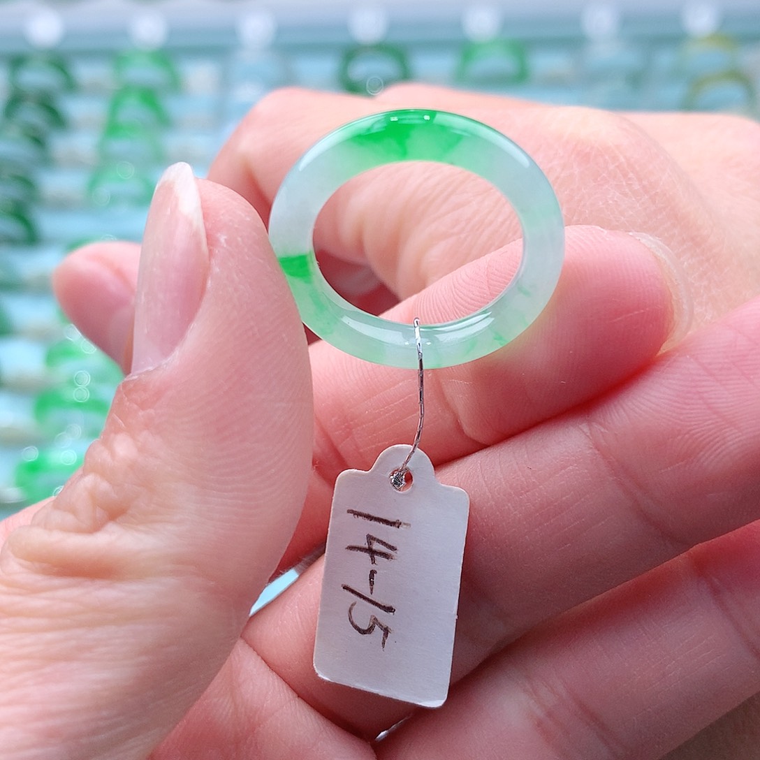 翡翠戒指未镶嵌A货缅甸翡翠