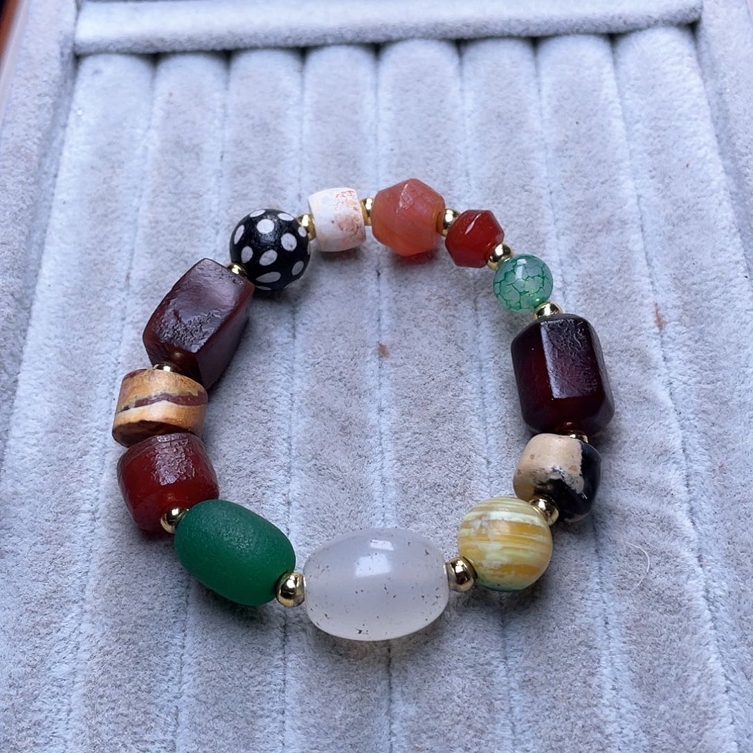 玛瑙/玉髓颈饰未镶嵌