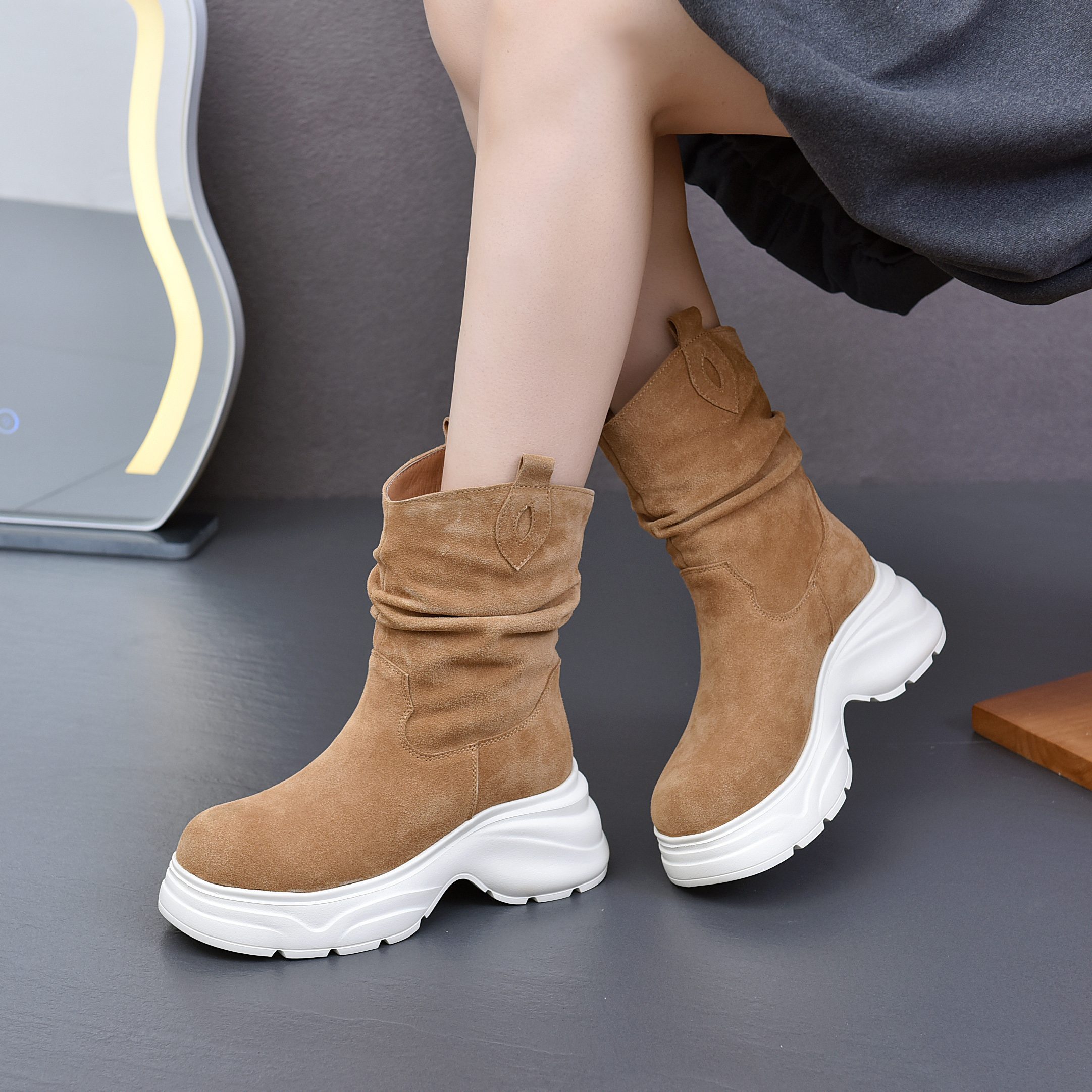 【胡子哥严选】牛反绒+薄绒/8cm/厚底百搭舒适防滑骑士靴21-1