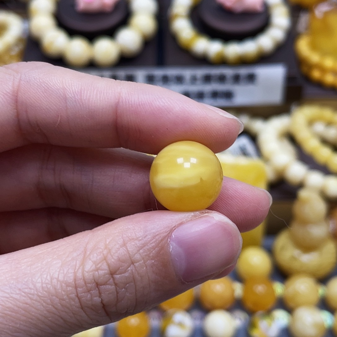 琥珀珠宝奇石未镶嵌14.7mm微瑕