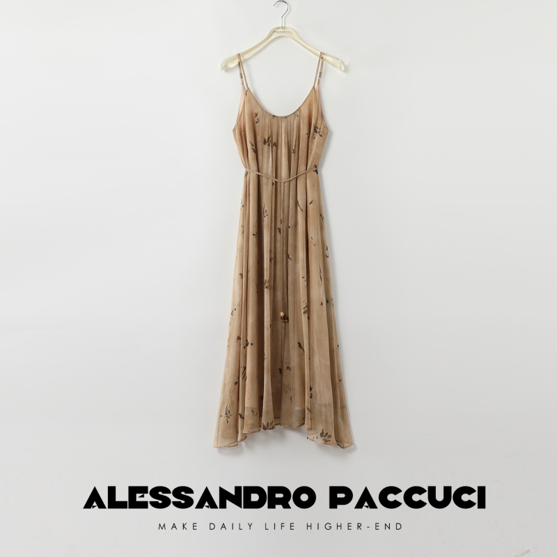 AP洛哥42034LL 凉感飘逸 真丝晕染褶皱吊带连衣裙