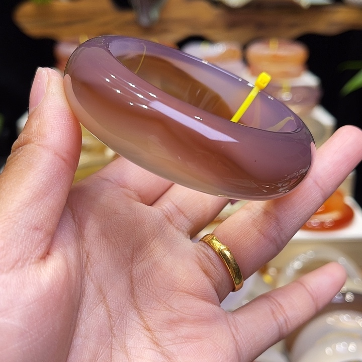 玛瑙/玉髓手镯未镶嵌1**5