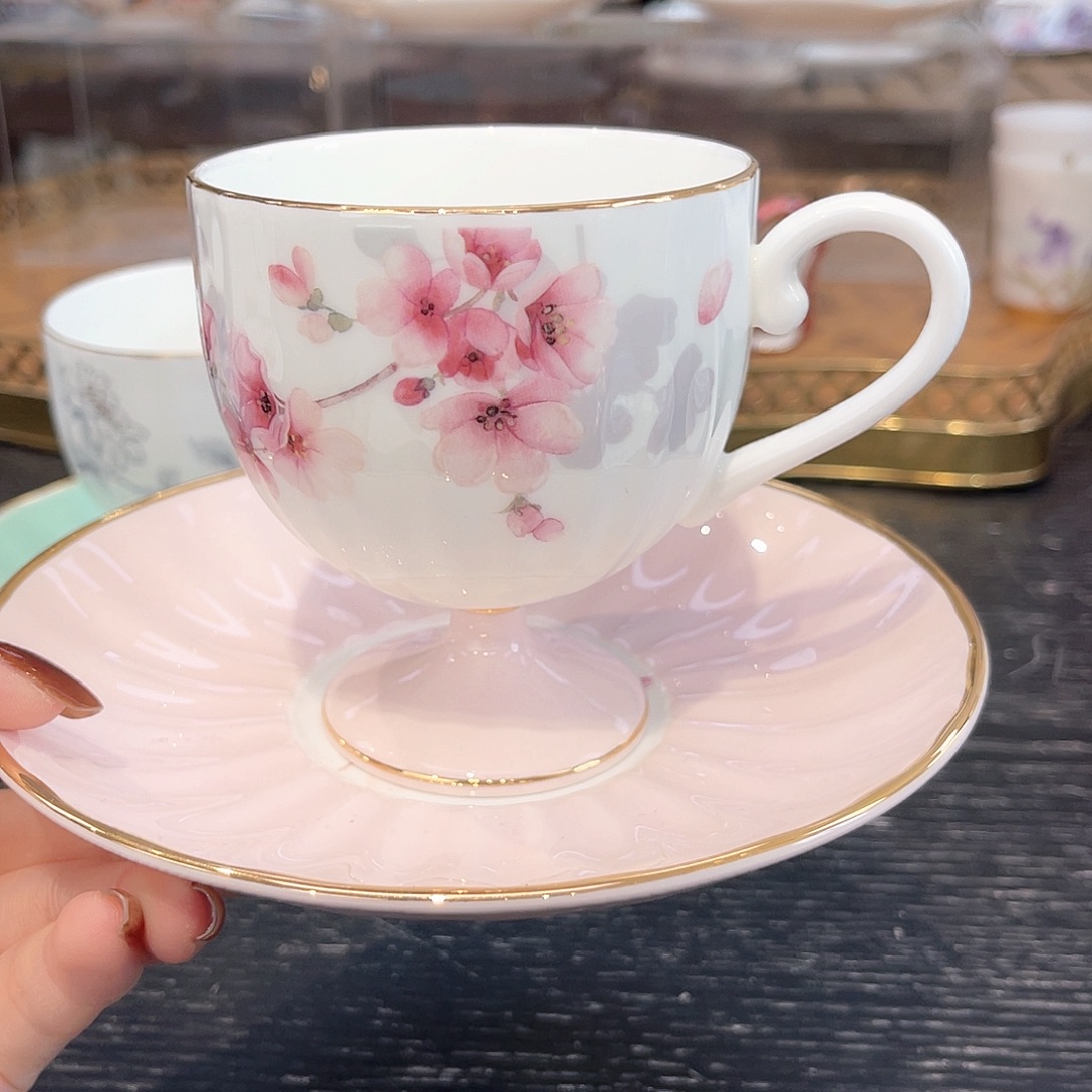 骨瓷/////////：//：/：：