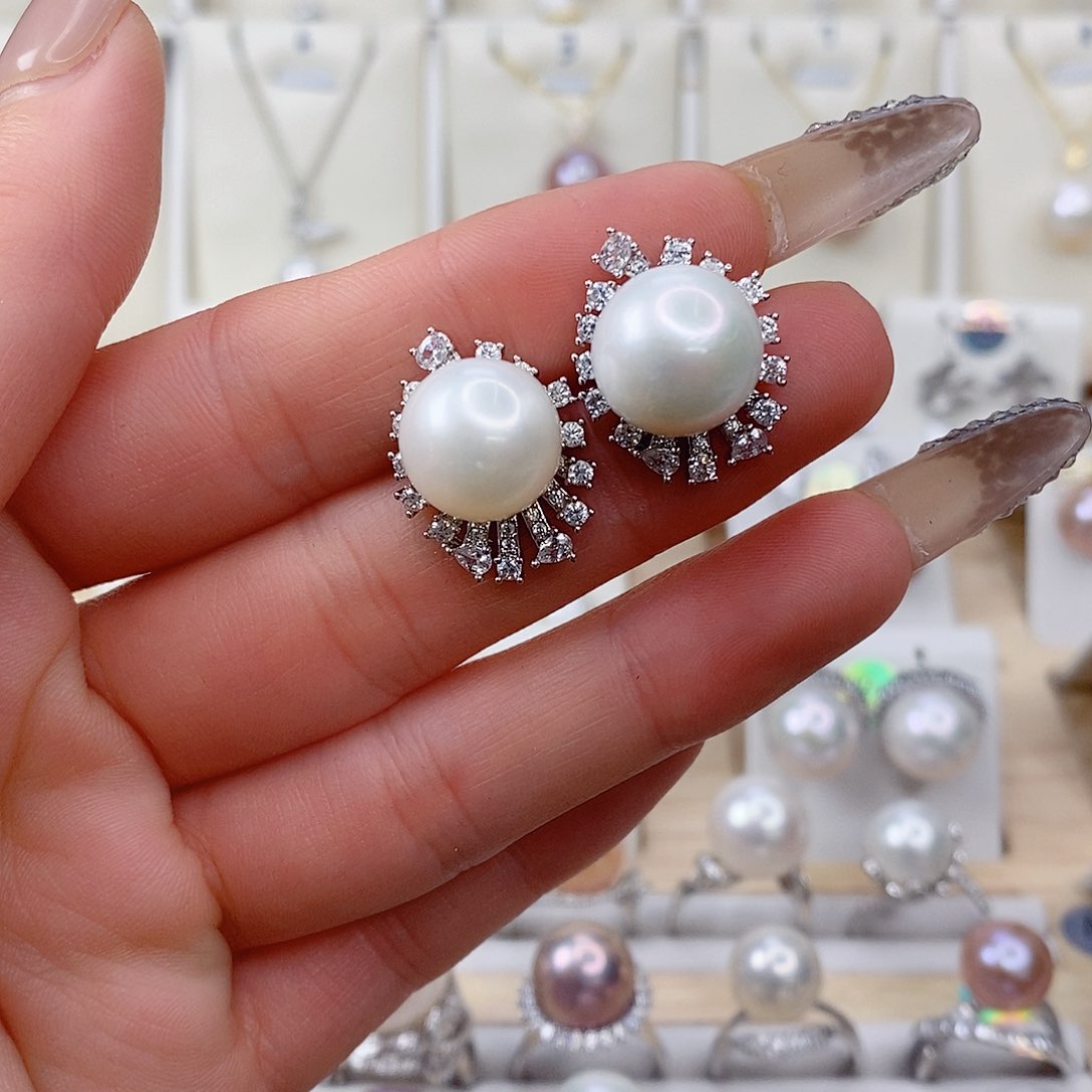 淡水珍珠耳饰合金