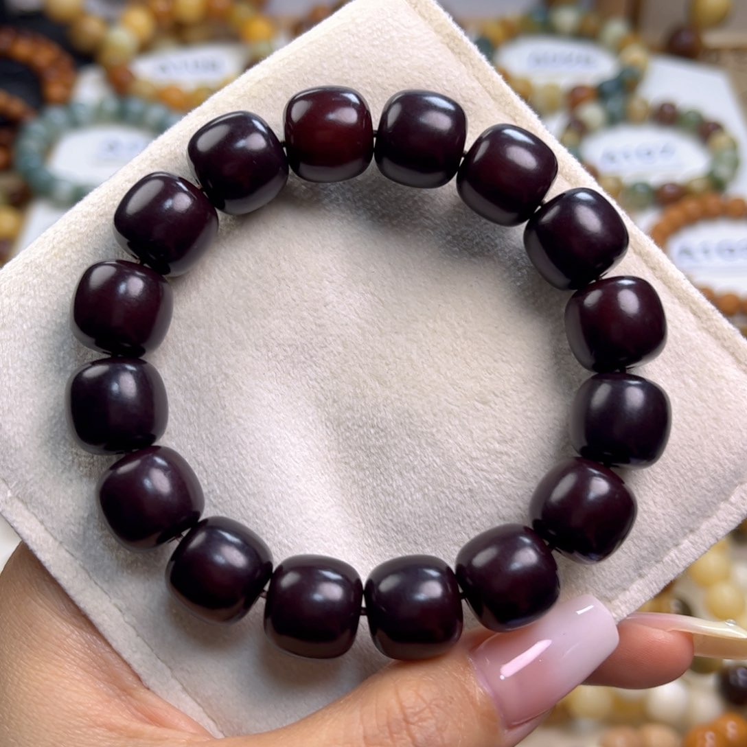 菩提根/象牙果手串车厘子黑红