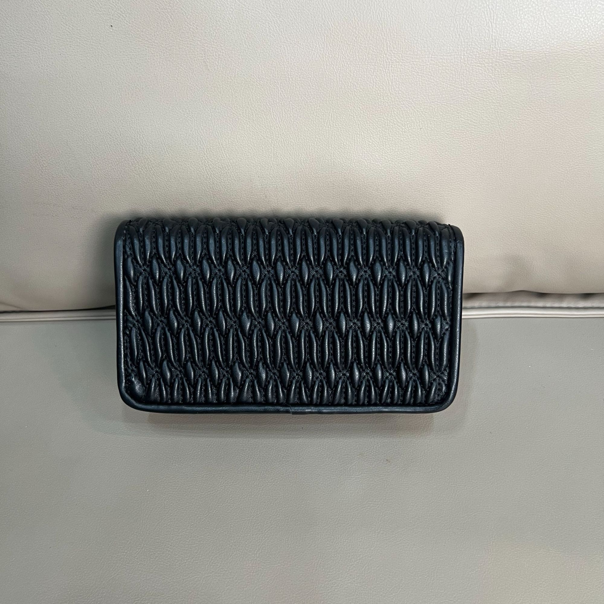 A183 新款真皮时尚通勤休闲百搭经典单肩斜挎包  黑色