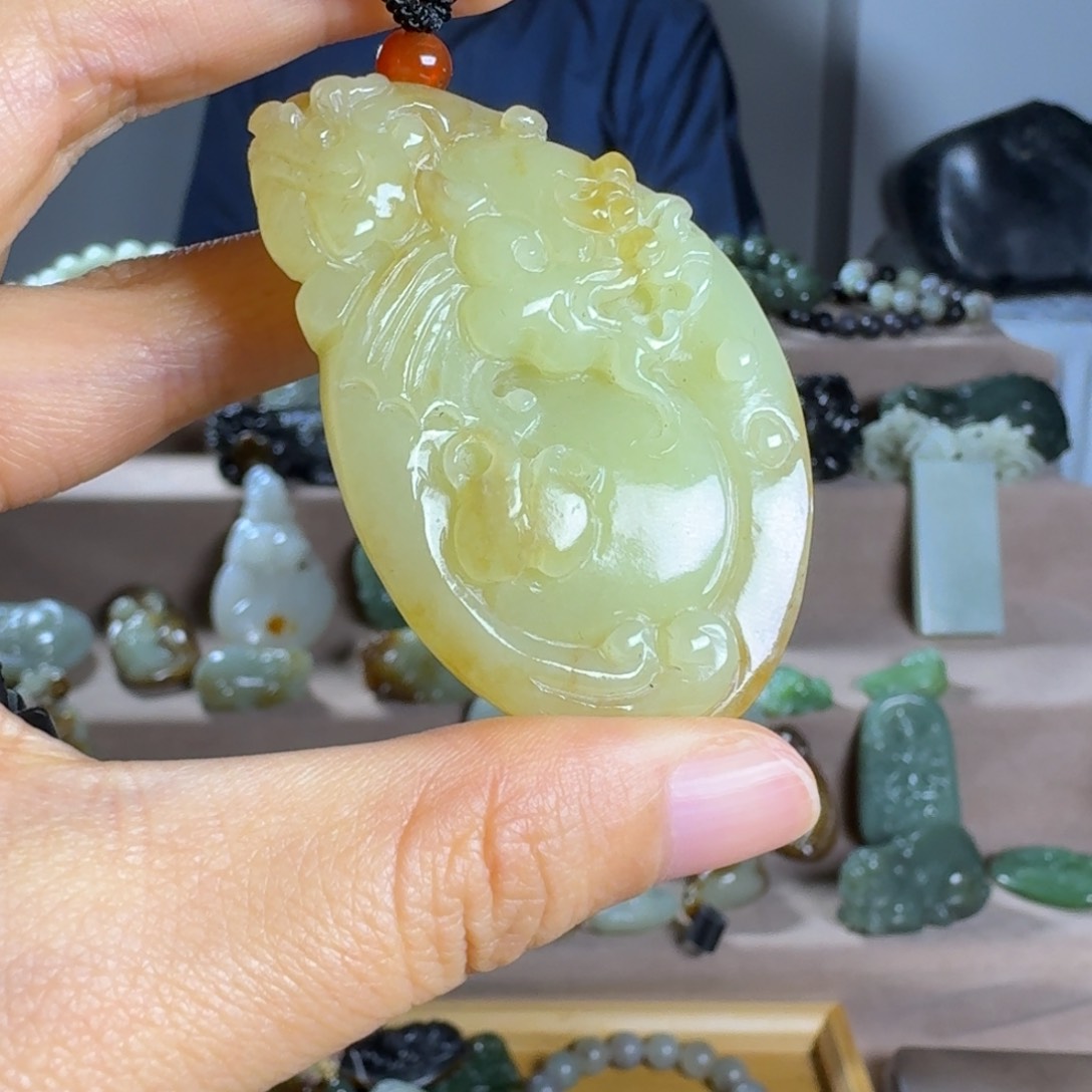 和田玉颈饰未镶嵌