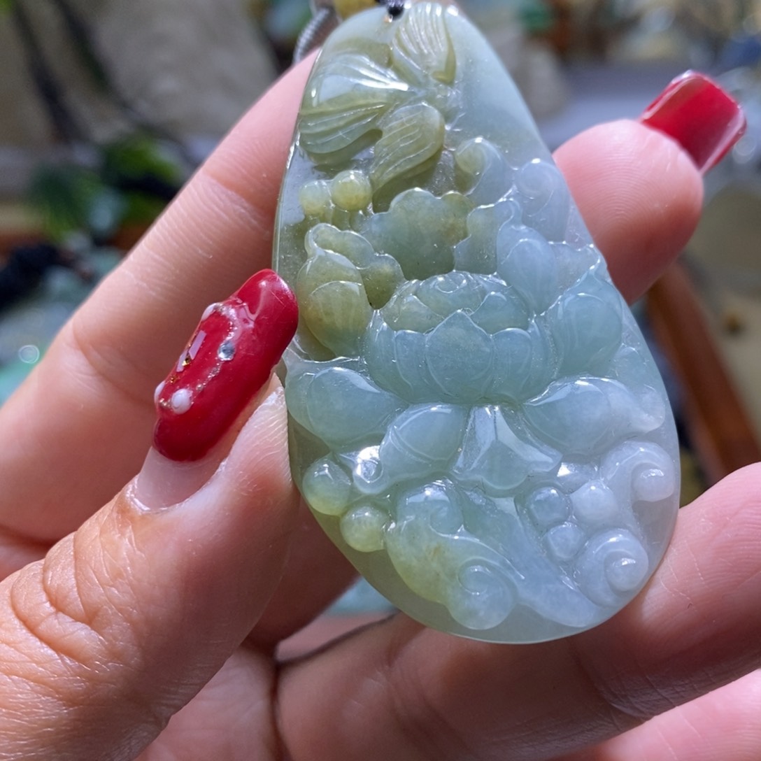 【闪购商品】翡翠颈饰未镶嵌喜上眉梢