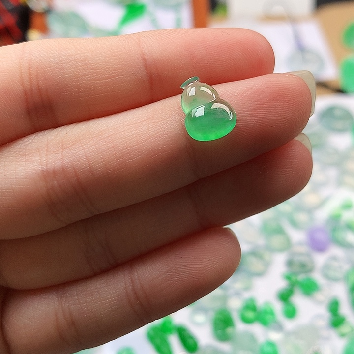 翡翠吊坠(不含链)未镶嵌葫芦