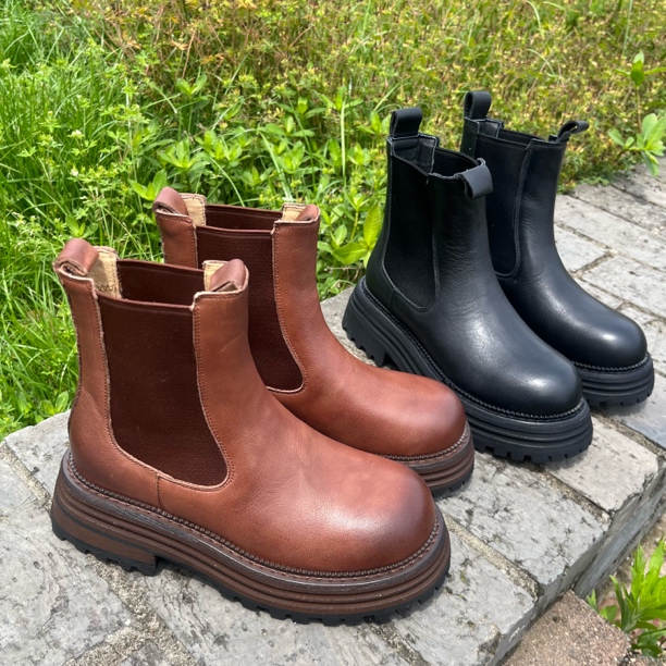 英伦风秋马皮中跟圆头切尔西马丁靴时尚中筒秋冬女靴烟筒靴靴子