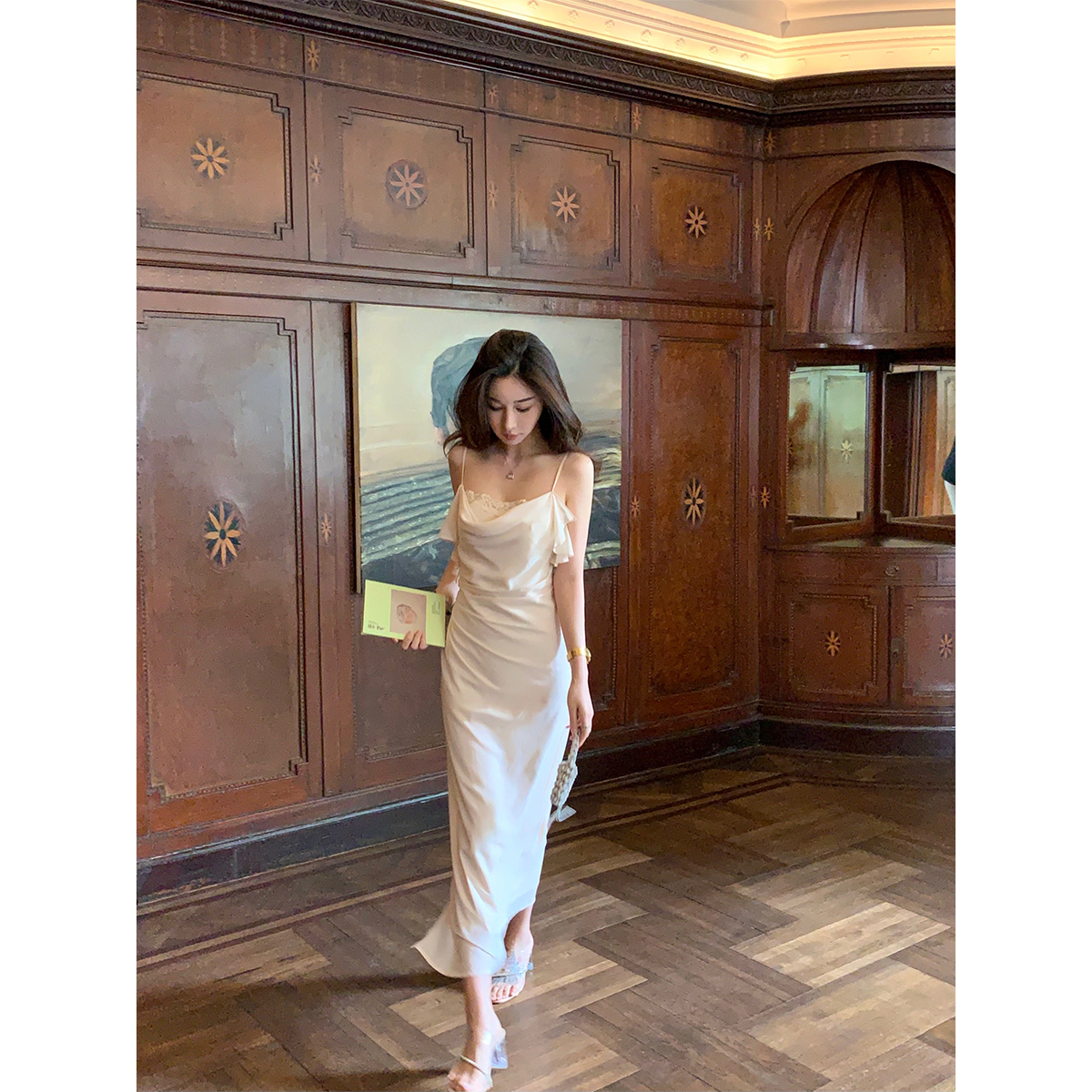 ACHI大也池白色高珠雪纺荡领吊带连衣裙蕾丝收腰长裙气质开叉裙子