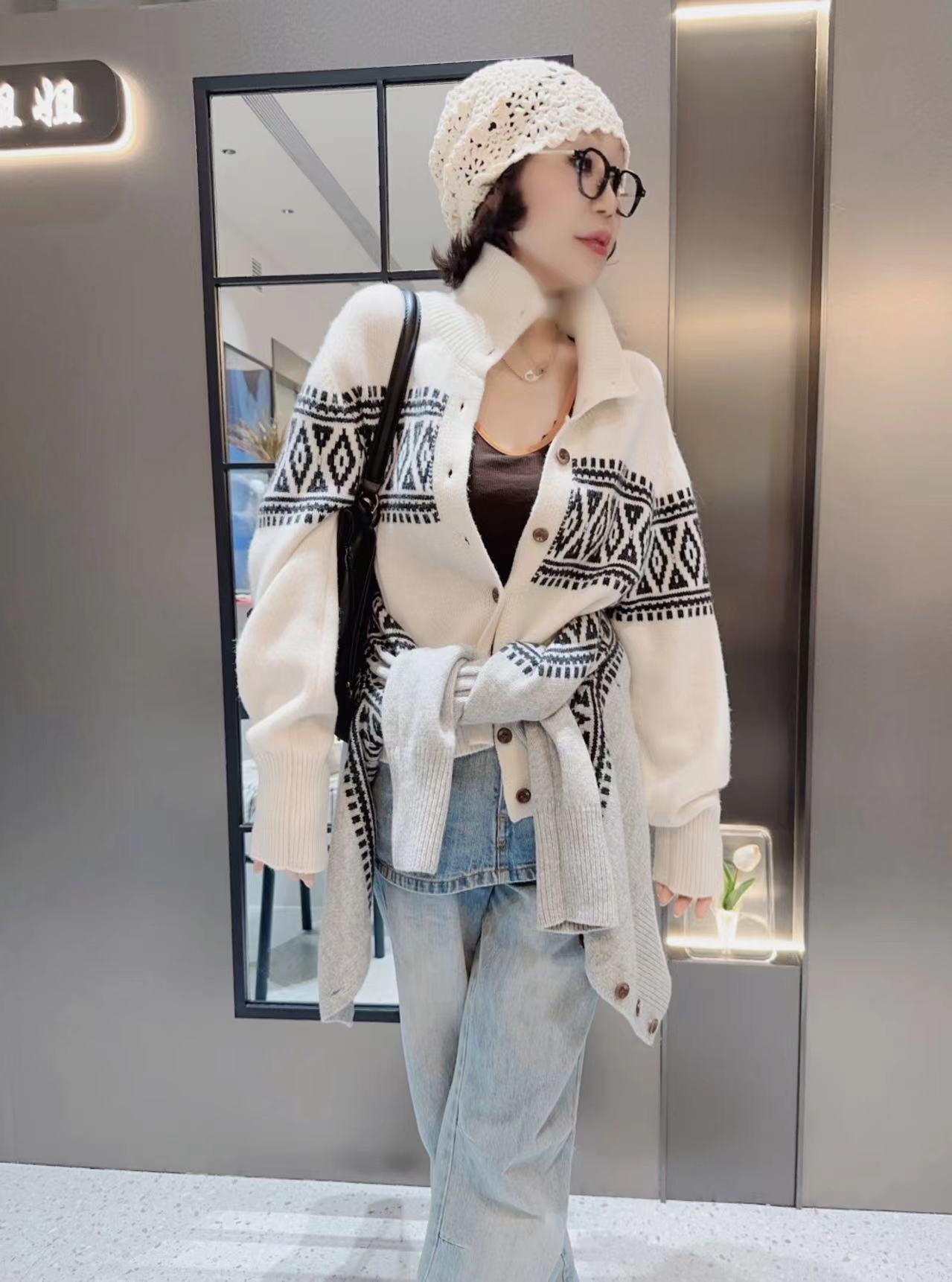 [68岁小姐姐]早秋复古费尔岛慵懒风高级感立领开衫D25HY66 9000