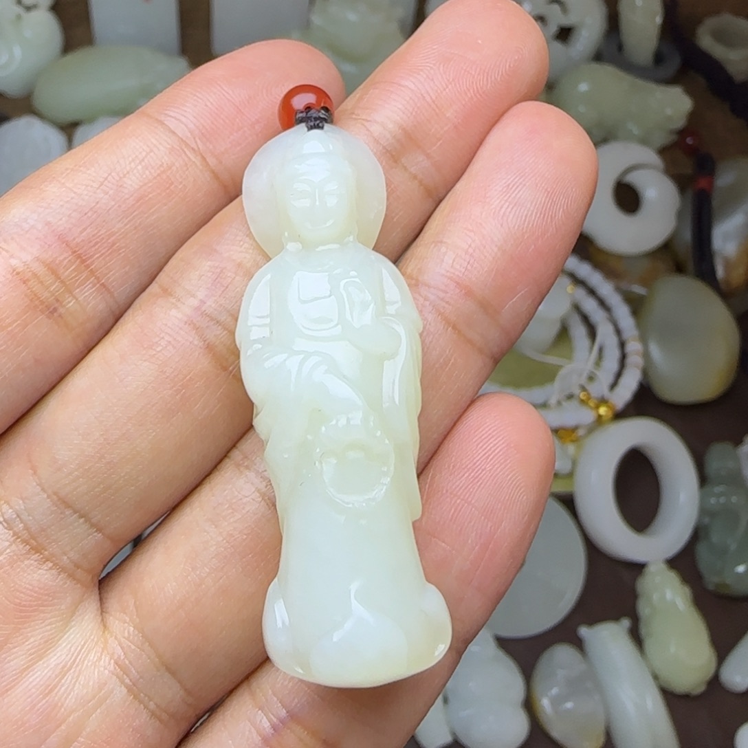 和田玉未镶嵌挂件站观音