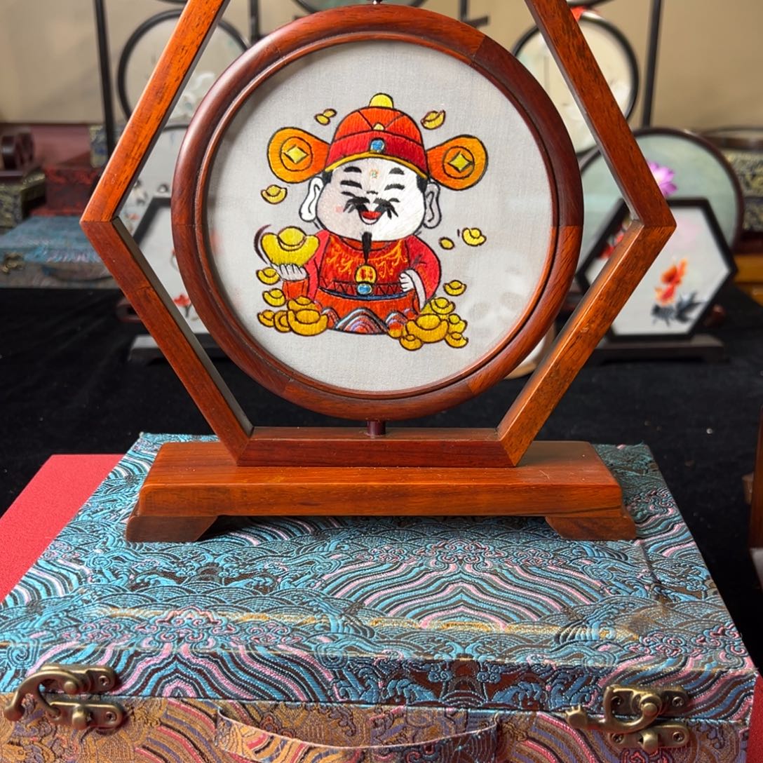刺绣纯手工刺绣双面绣实木摆件
