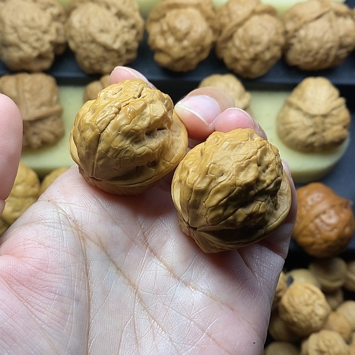 吊坠桃核明铁鹦鹉35