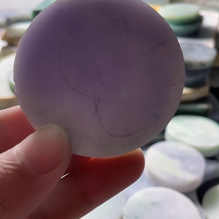 翡翠挂件未镶嵌毛料108