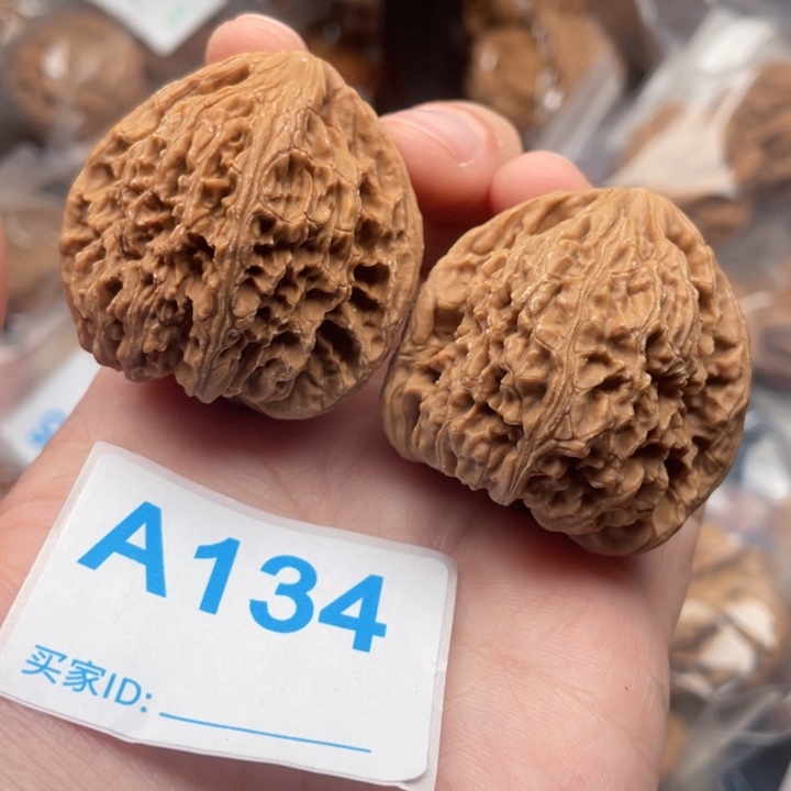 文玩核桃吊坠核桃