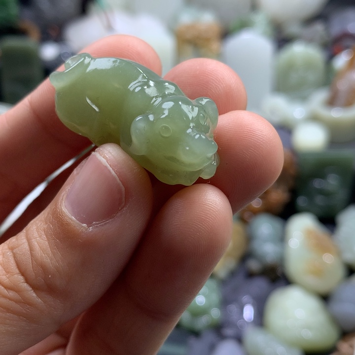 和田玉颈饰未镶嵌