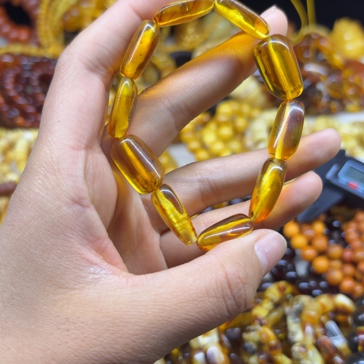 琥珀未镶嵌珠宝奇石