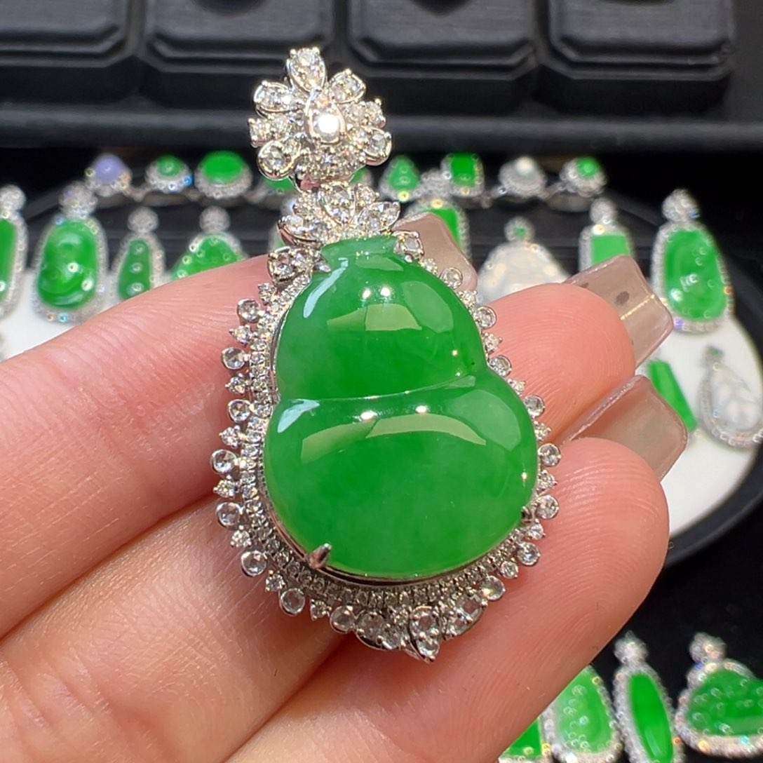 翡翠吊坠(不含链)18K金镶嵌收到货48小时鉴赏期